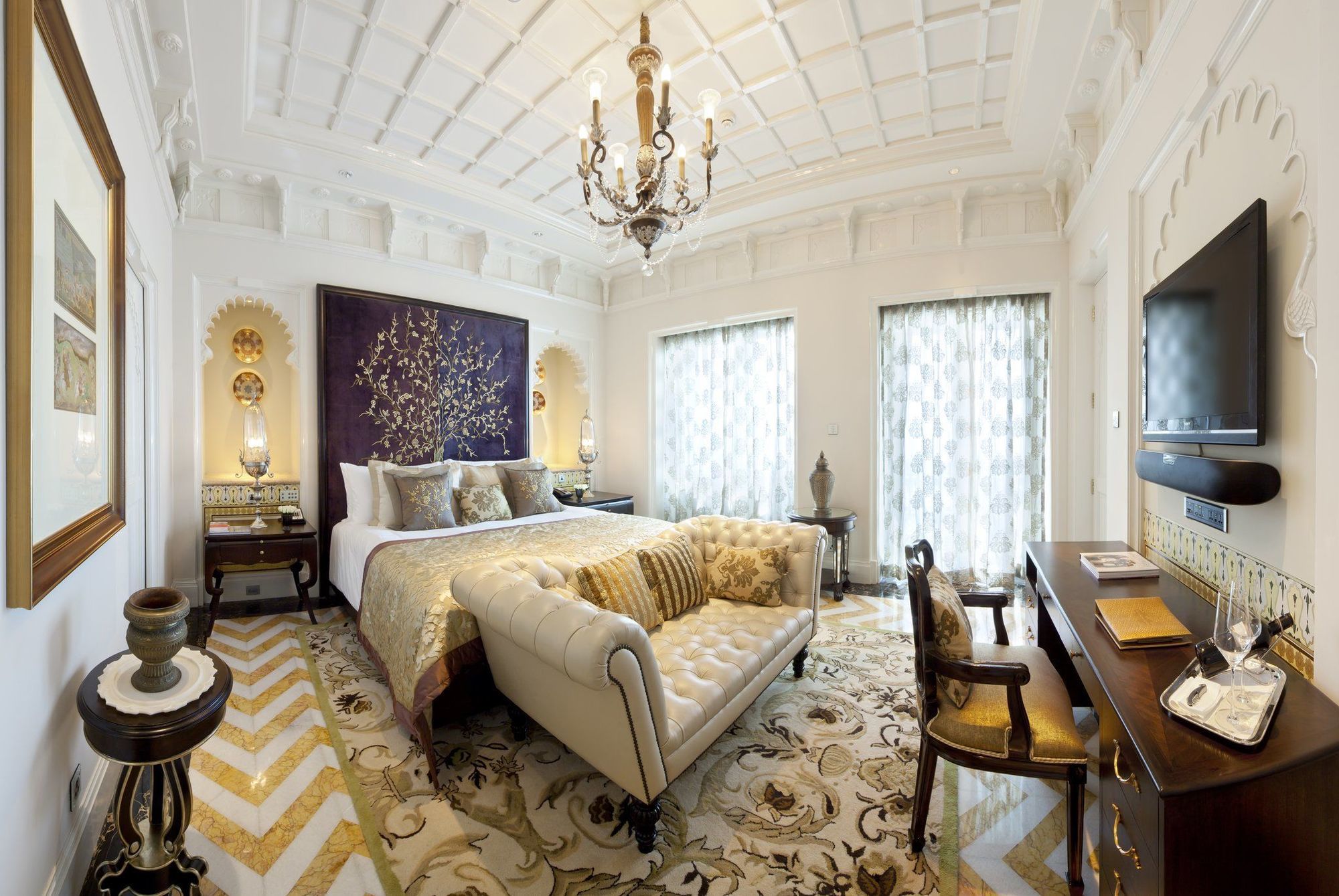 The Taj Mahal Tower, Mumbai Hotel Szoba fotó A suite at the Taj Mahal Palace