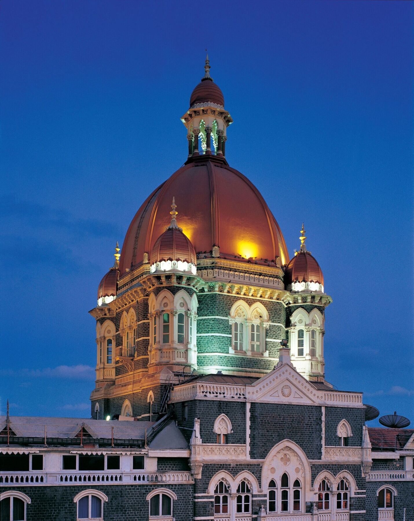The Taj Mahal Tower, Mumbai Hotel Kültér fotó The dome of the Old Supreme Court Building