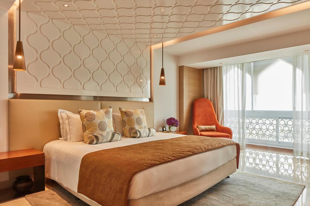 The Taj Mahal Tower, Mumbai Hotel Kültér fotó Deluxe Room